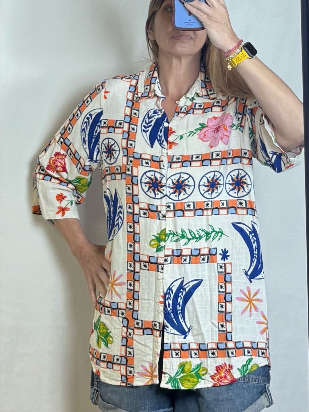 Women’s White Floral & Geometric Swim Coverup Shirt